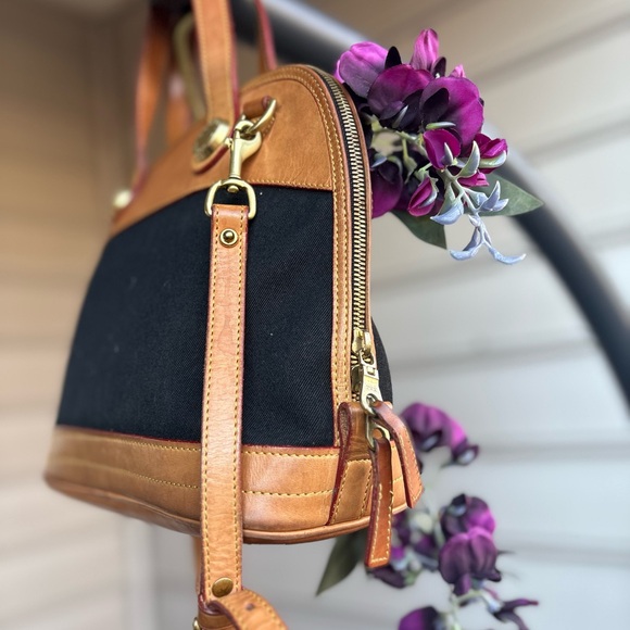 Dooney & Bourke Cabriolet Domed Zip-Zip Satchel | A57069 | Like-New Condition - Picture 13 of 16